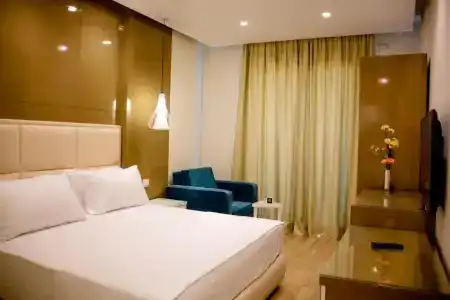 Luxury - 127