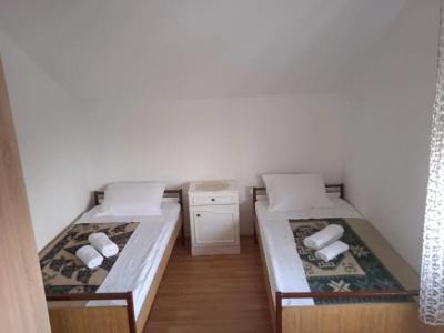 Hostel Vera - Airport Podgorica - 12