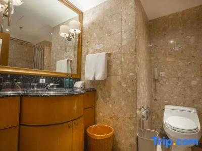 Crowne Plaza Qingdao, an IHG - 70