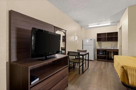 Extended Stay America Suites - - Hanes Mall Blvd - 25