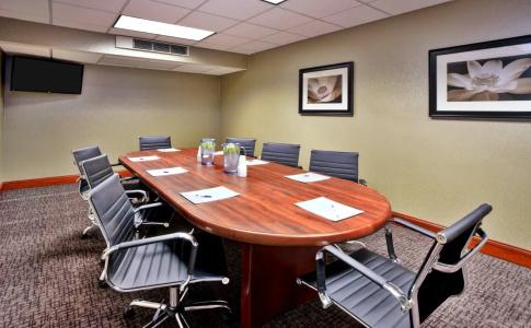 Holiday Inn Express & Suites-North, An Ihg - 11