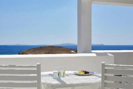 Mr. and Mrs. White Tinos - 57
