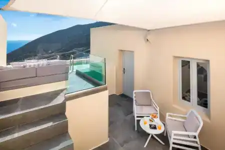 Skyfall Suites - Adults Only - 99
