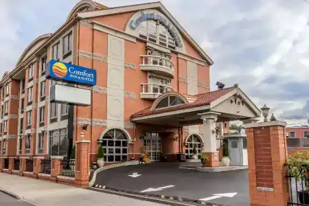 Comfort Inn & Suites LaGuardia Airport - 22