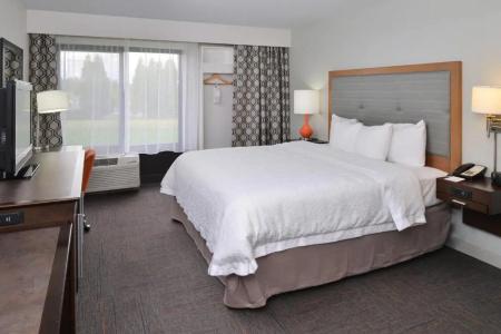 Hampton Inn Portland East - 55