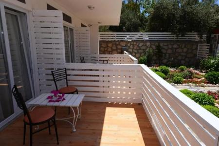 Neruda Pension - 26