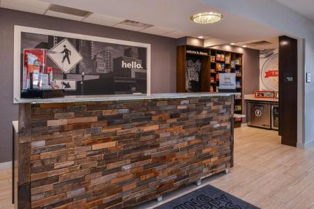 Hampton Inn & Suites Denver-Speer Boulevard - 0