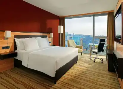 Courtyard by Marriott Duesseldorf Hafen - 4