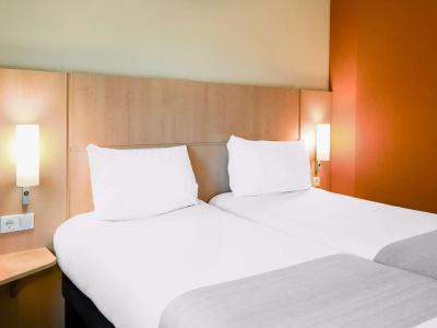 Ibis Győr - 26