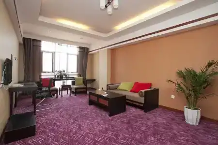Maple Palace - 11
