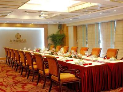 Wuhan Binhu - 11
