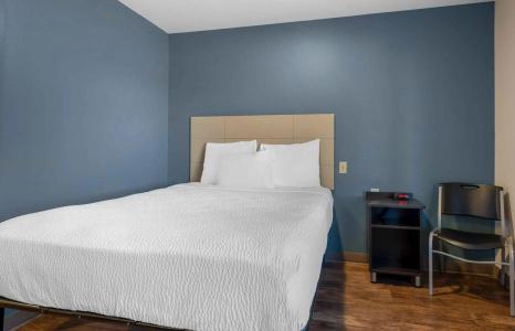 WoodSpring Suites Orlando South - 23