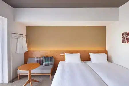 Strata Naha - 1