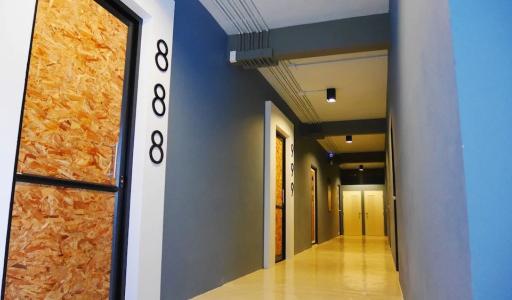 Amity Poshtel - 20