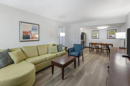Best Western Palm Beach Lakes - 68