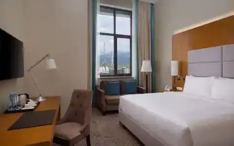 DoubleTree by Hilton Almaty - 28
