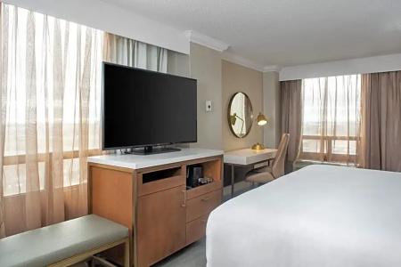 Crowne Plaza Airport, An Ihg - 23