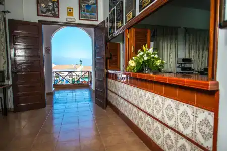 Ona Las Rosas - 1