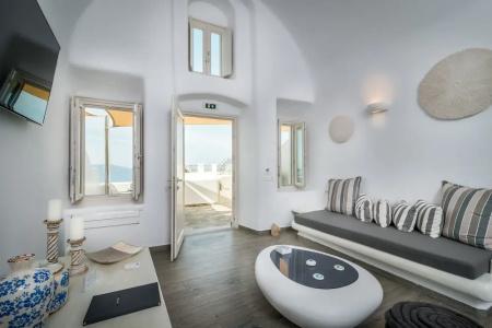 Angel Luxury Suites - 141