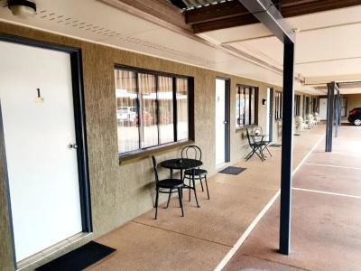 Rockhampton Palms Motor Inn - 21