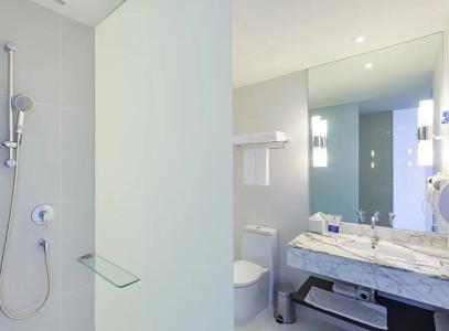 Holiday Inn Express Bangkok Siam, An Ihg - Sha Extra Plus - 30