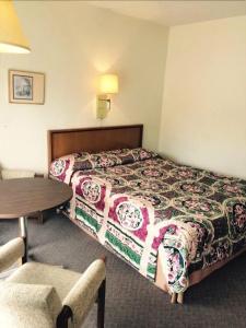 Town'n Country Motor Inn - 2