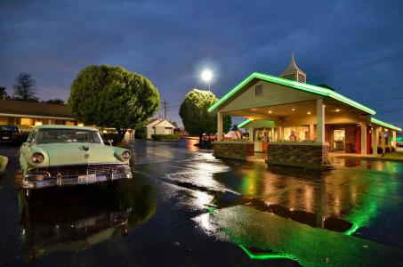 Best Western Route 66 Rail Haven - 15