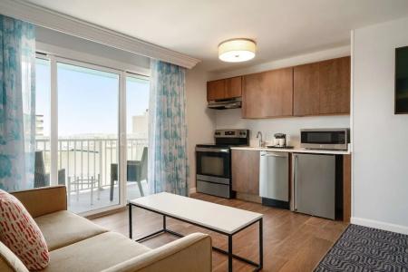 DoubleTree by Hilton Ocean City Oceanfront - 87