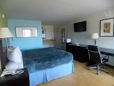 Augusta Best Inn - 20