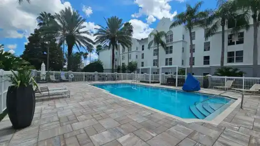 SureStay Plus by Best Western Orlando International Drive - 42