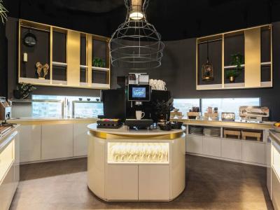 ibis Styles Arnhem Centre - 10
