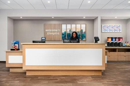 Hampton Inn Chicago North-Loyola Station, Il - 41