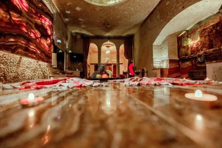 Oread Cave Suites - 296