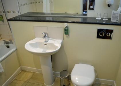 Best Western Kings Manor - 9