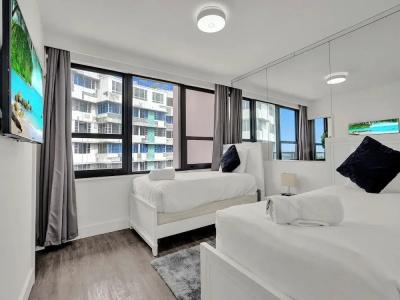The Alexander All Suites - 258
