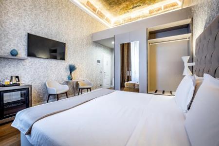 Martelli 6 Suite & - 75