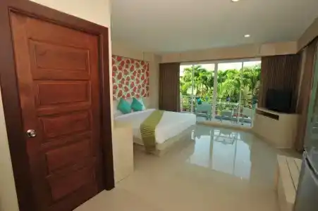 Chalong Beach Front Residence - 28