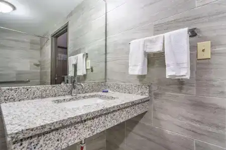 Americas Best Value Inn - - 7