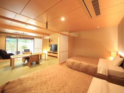 Shimoda Central - 25