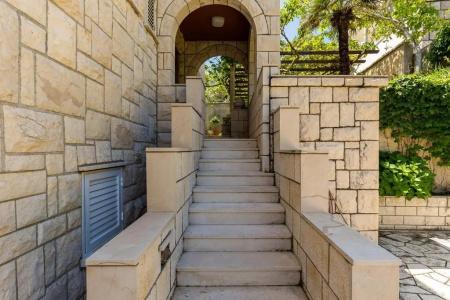 Guest House Steel - 10