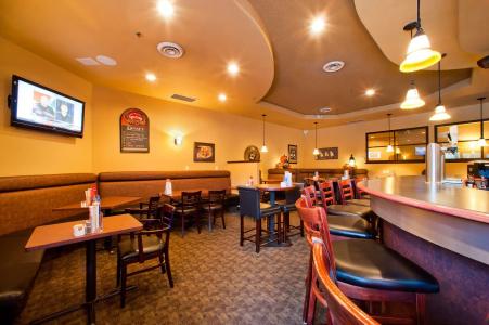 Elk Lake Inn & Suites - 17