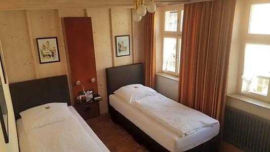 Hotel-Restaurant Goldenes Lamm - 30