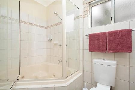 Highlander Motor Inn - 32
