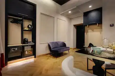 Dharma Boutique & Spa - 9