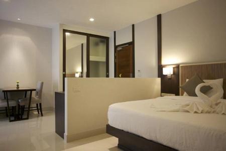 April Suites - 5