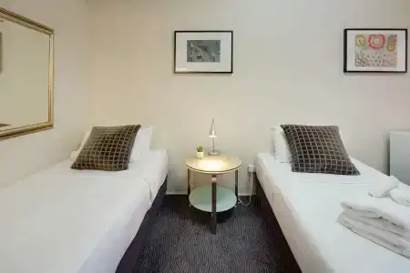 Rydges North - 7