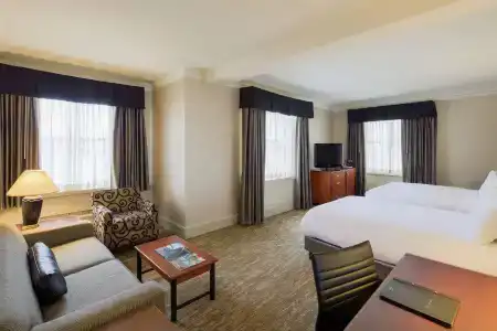Hilton Netherland Plaza - 5