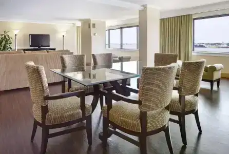 Hilton New Orleans Riverside - 99