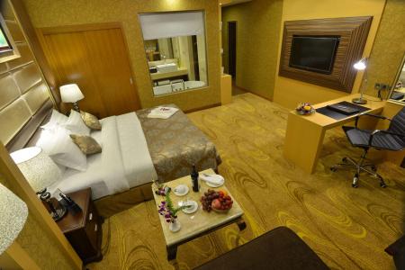 Best Western Chinatown - 170