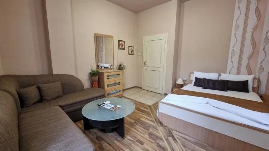 The English Guest House - 44